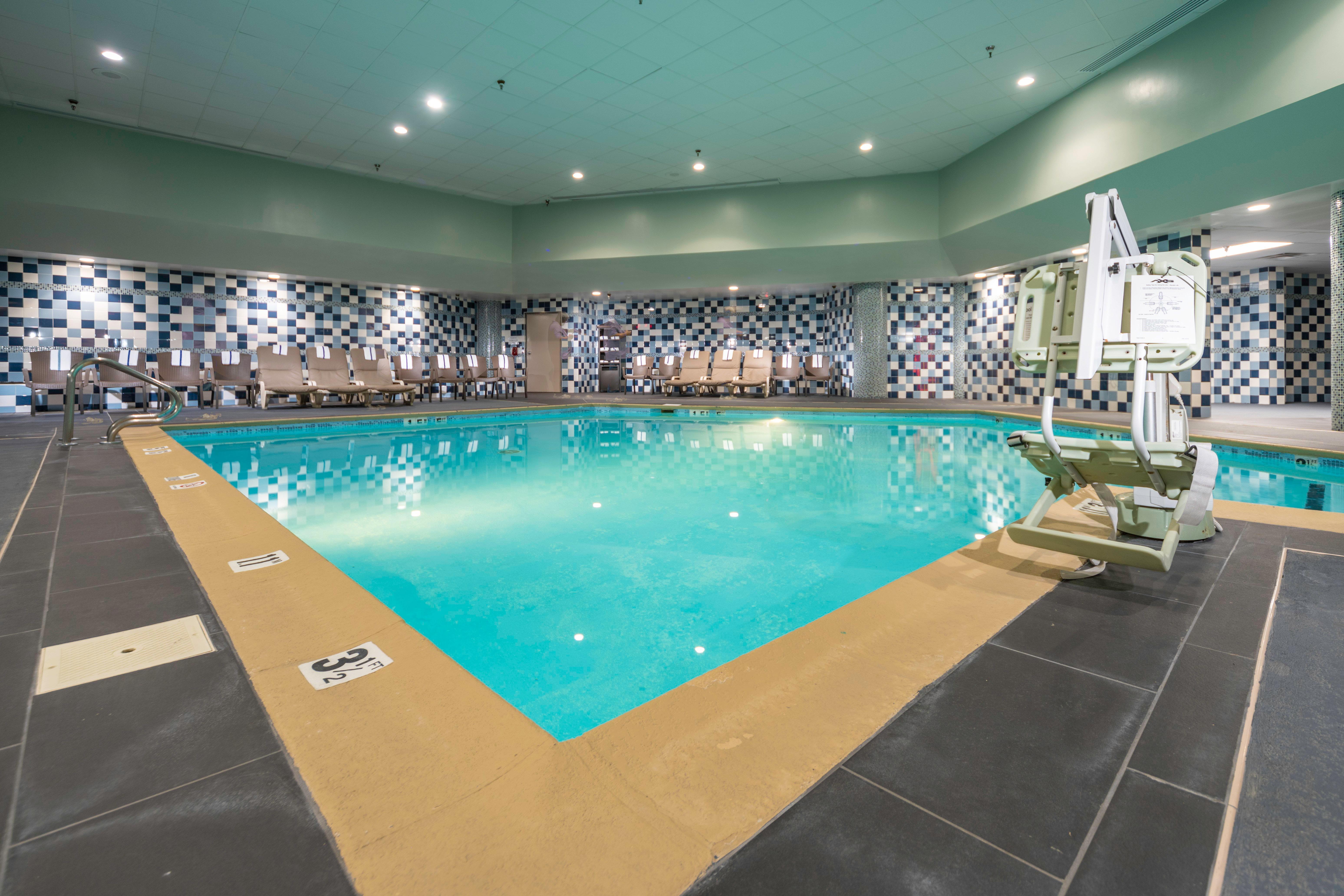 Holiday Inn Louisville East - Hurstbourne By Ihg Exteriér fotografie