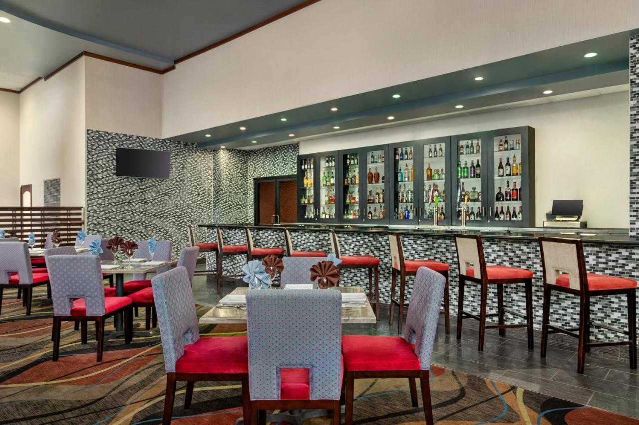 Holiday Inn Louisville East - Hurstbourne By Ihg Exteriér fotografie